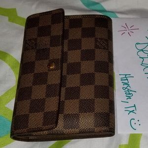 Louis Vuitton DE Wallet 🤩